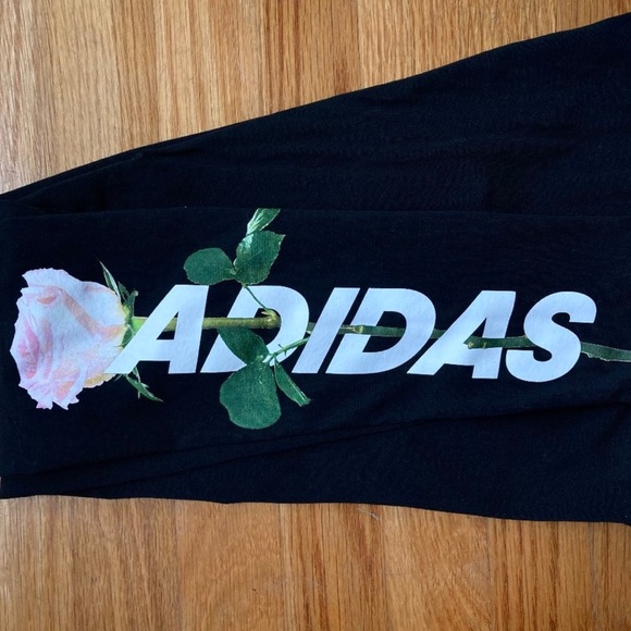 💥NWOT💥Adidas Rose Logo Leggings 💕🌹 - Picture 5 of 5
